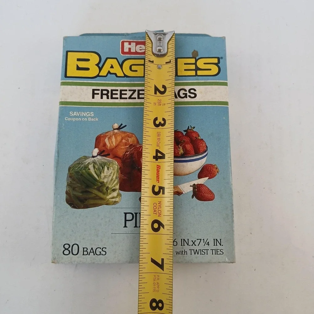 NOS Hefty Baggies Freezer Bags Pint Size 80 Bags Vintage Twist Ties New Sealed